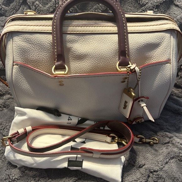 Coach Handbags - EUC Coach 1941 Rogue Satchel Pebble Leather Chalk/Brass